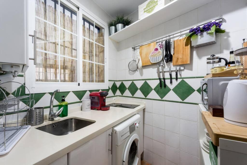 Pretty Duplex In Bohemian District-City Center セビリア エクステリア 写真