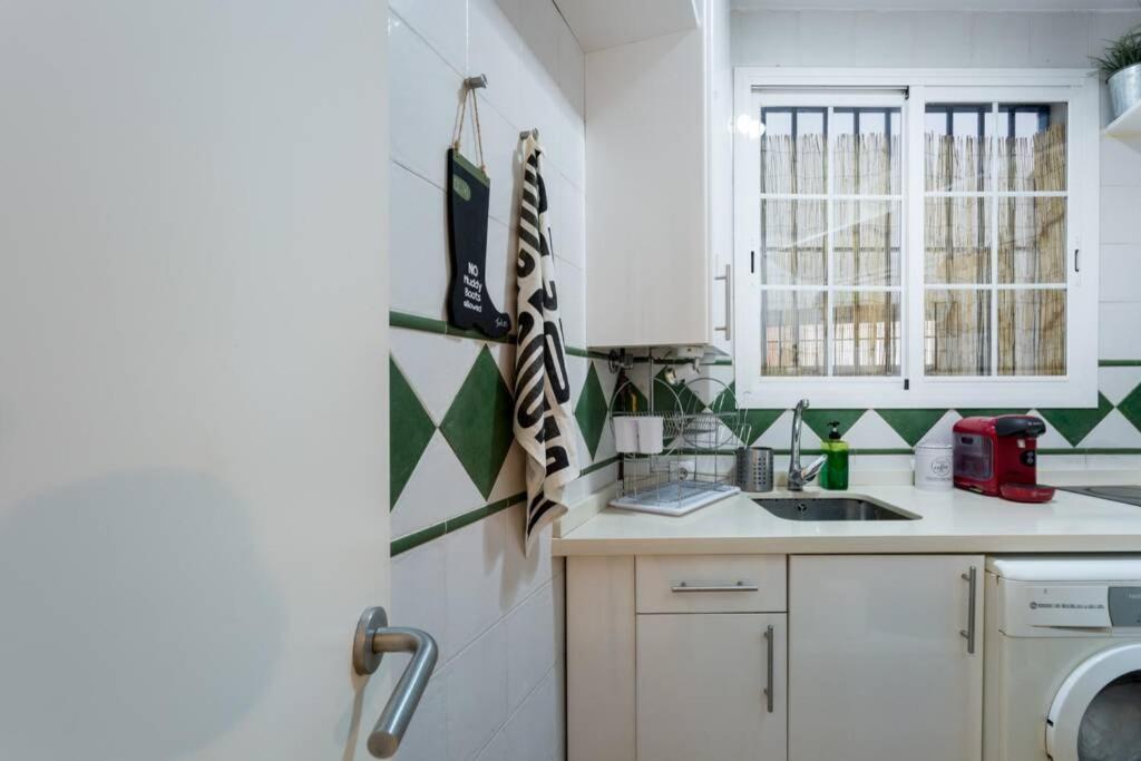 Pretty Duplex In Bohemian District-City Center セビリア エクステリア 写真